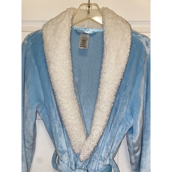 Women's Plush Long Sleeve Blue Robe Size Small Simply Styled Cozy Warm Soft - Picture 3 of 6
